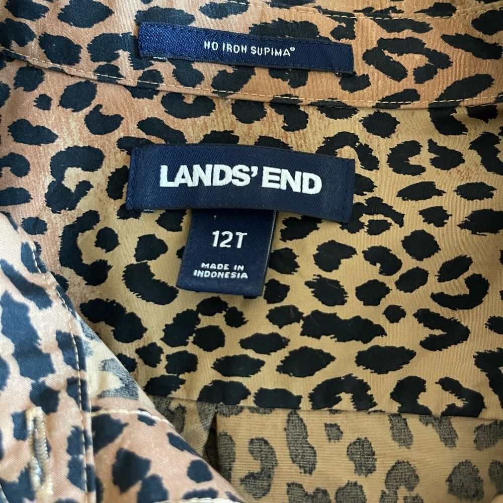 𝅺lands End Leopard Print Non Iron Supima Button Down Shirt - Picture 9 of 11